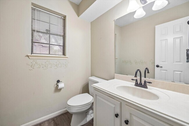 Building Photo - 1323 Reddleshire Ln