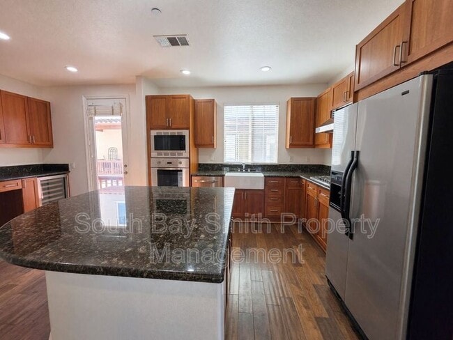 Building Photo - 84 Palos Verdes Blvd