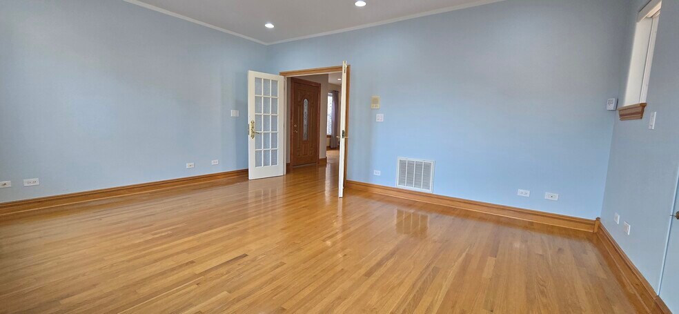 Building Photo - 3220 W Cortez St