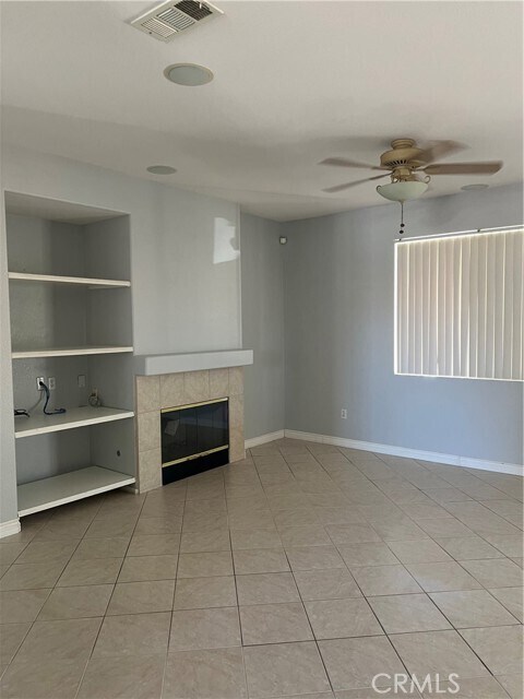 Building Photo - 13991 Silver Creek Way