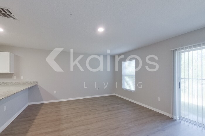 Building Photo - 2799 W Sheila Dr