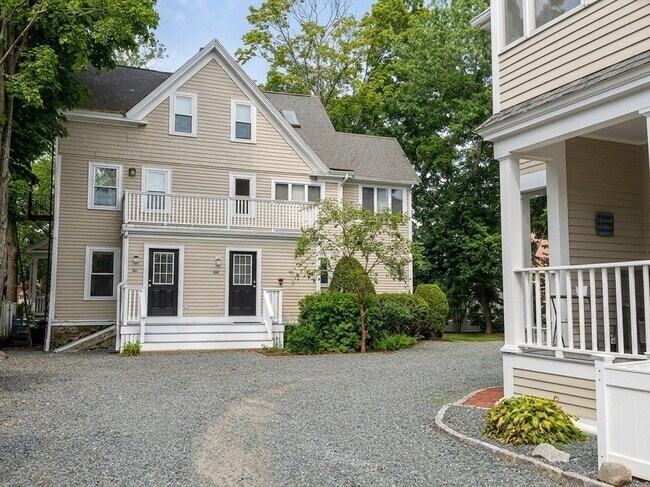 Building Photo - 3 A Waban St