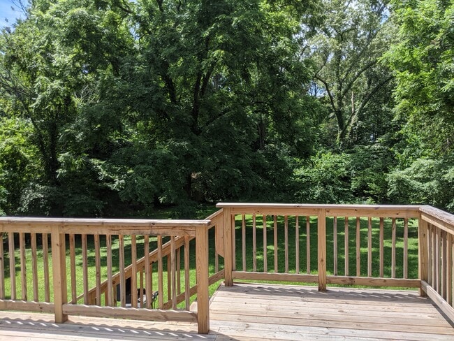 Building Photo - 3812 Thrall Dr