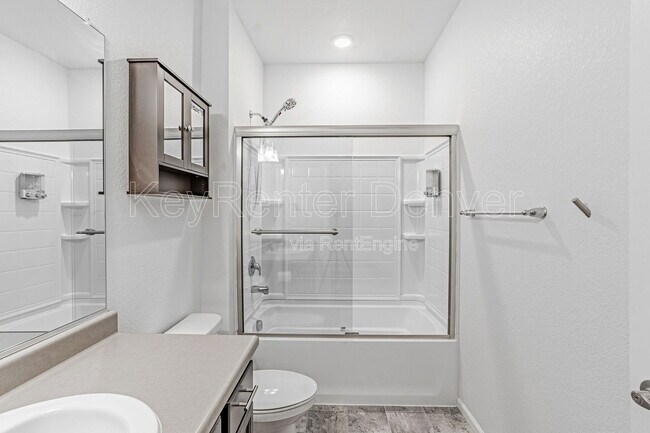 Building Photo - 6037 N Halifax Ct