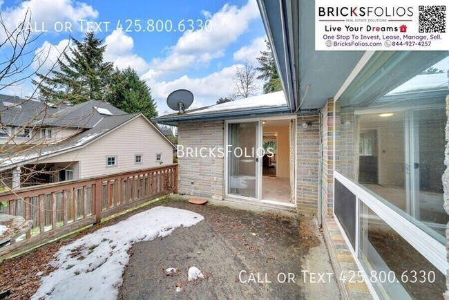 Building Photo - Charming Home Just Steps from Grass Lawn P...