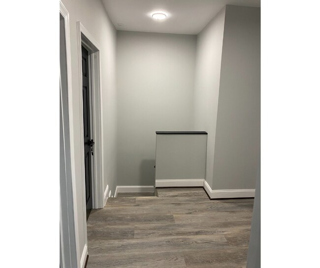 Building Photo - 3523 Edmondson Ave