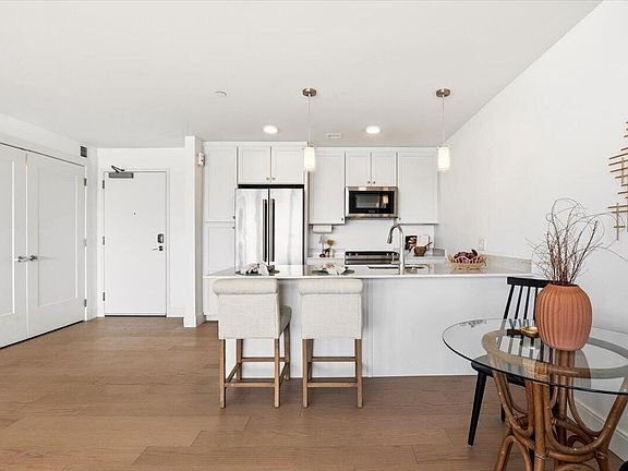 Building Photo - 218 Washington Ave