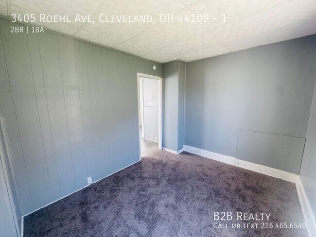 Building Photo - 3405 Roehl Ave