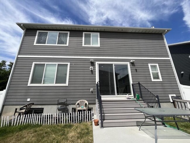 Building Photo - 9729 Fira Ln