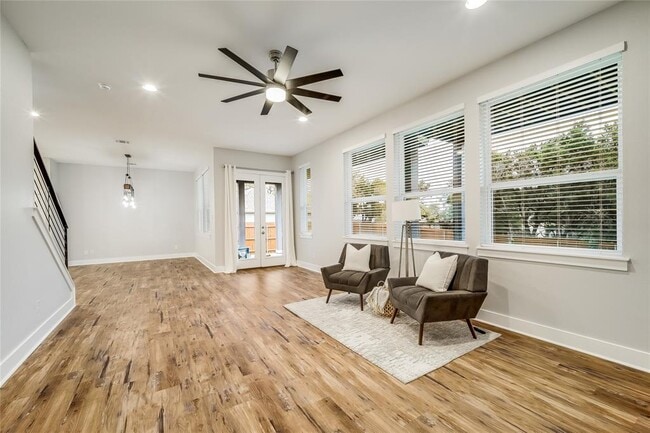 Building Photo - 18529 Staghorn Dr