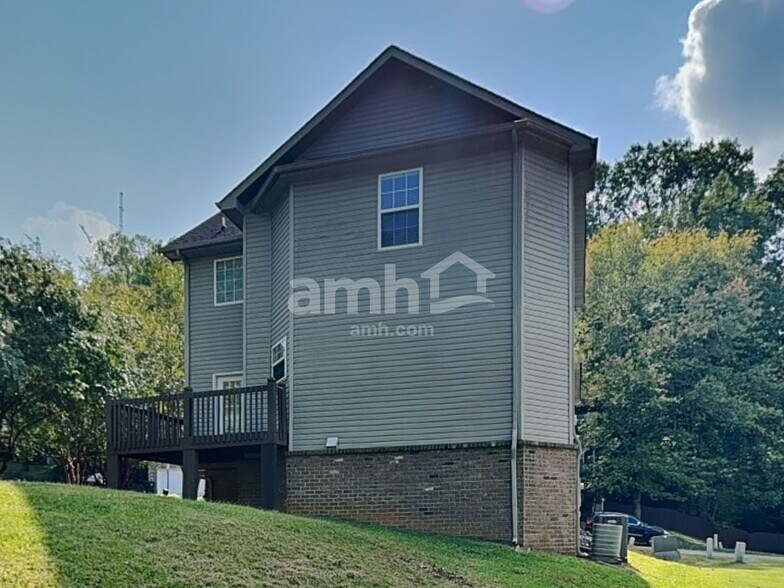 Building Photo - 10916 Parkgate Ln