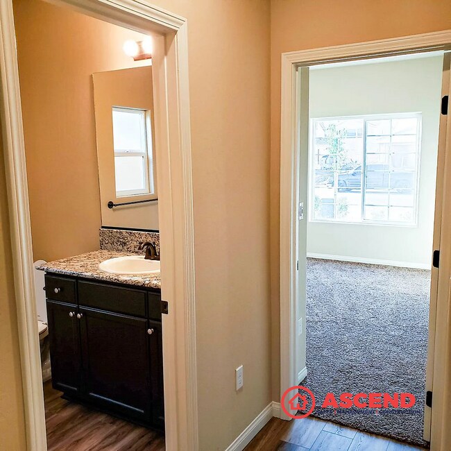 Building Photo - 4 Bedroom 2 Bath Newly Constructed Home