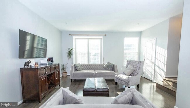 Building Photo - 18540 Hickory Meadow Dr