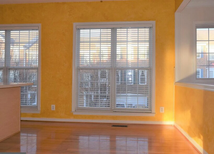 Building Photo - 13133 Rose Petal Cir