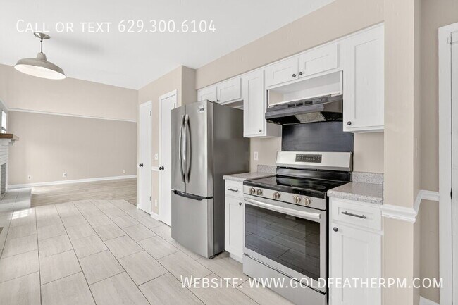 Building Photo - 2901 High Rigger Dr