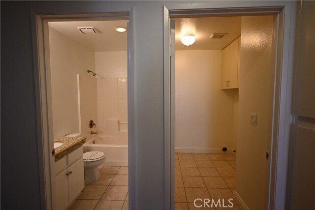 Building Photo - 37 Amoret Dr
