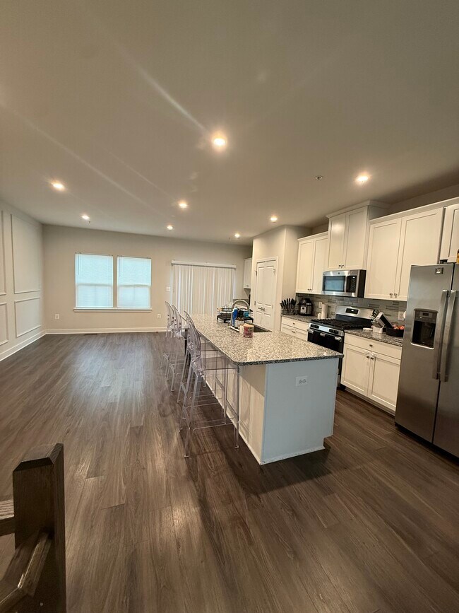 Building Photo - 2804 Toles Park Dr