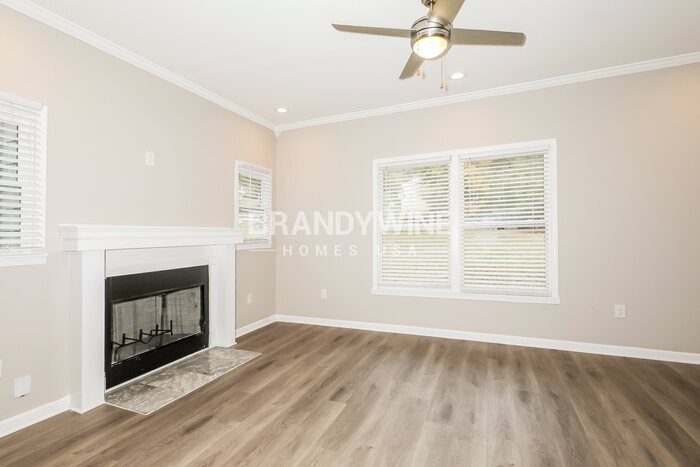 Building Photo - 6945 Merrywood Dr