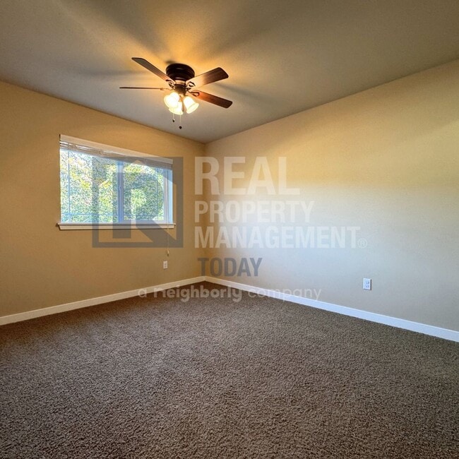 Building Photo - Stunning 5 Bedroom In Graham!