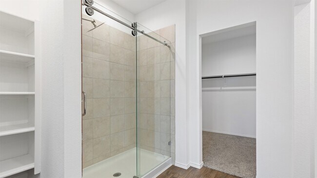 Building Photo - 14040 Thunder Pnes Dr
