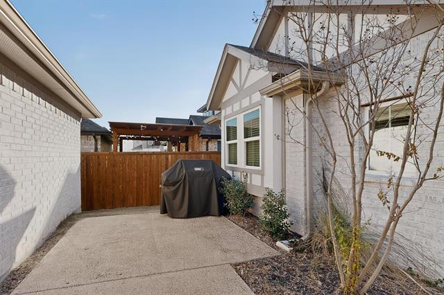 Building Photo - 4008 Rain Lily Bnd