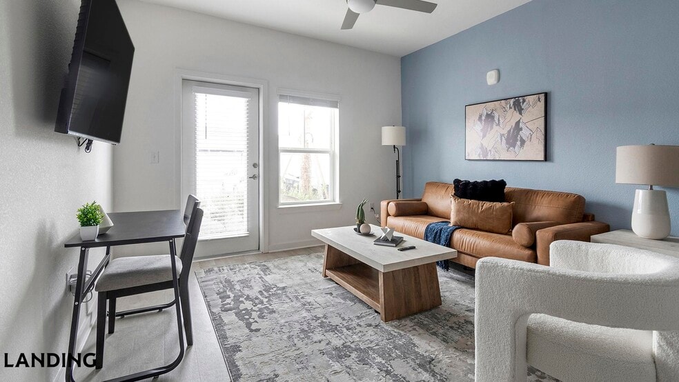 Building Photo - 12525 Tibbets Ln