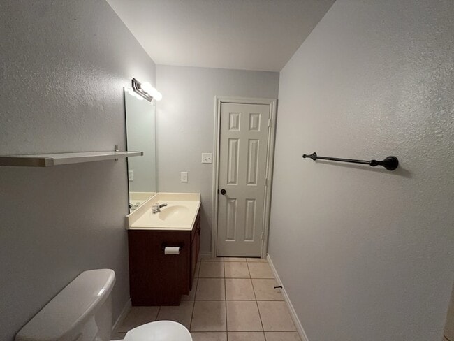 Building Photo - 12614 Oceanside Dr