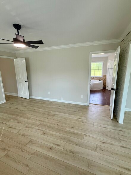 Building Photo - 25 Winterberry Ln