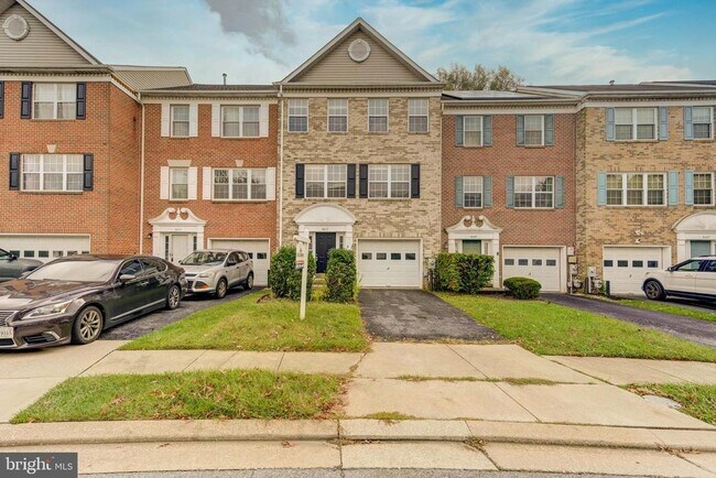 Building Photo - 4611 Kings Mill Way