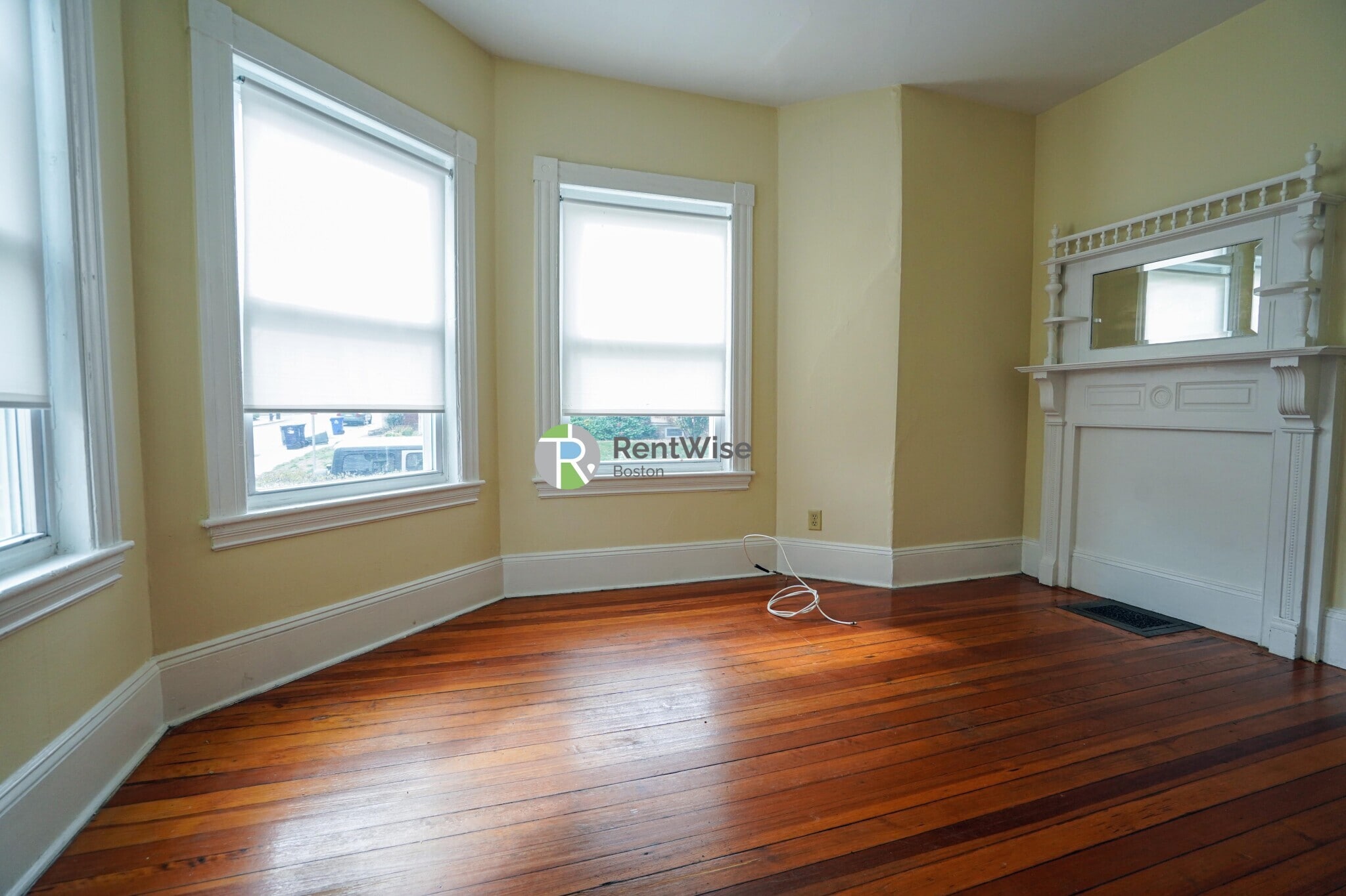 Building Photo - 88 Gardena St