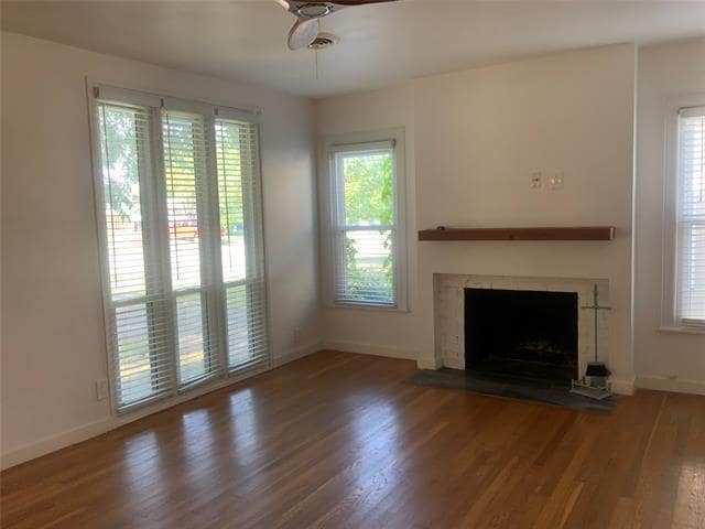 Building Photo - 4213 Lovell Ave