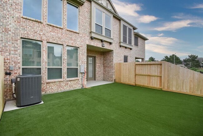 Building Photo - 6507 Bramble Cv Ln