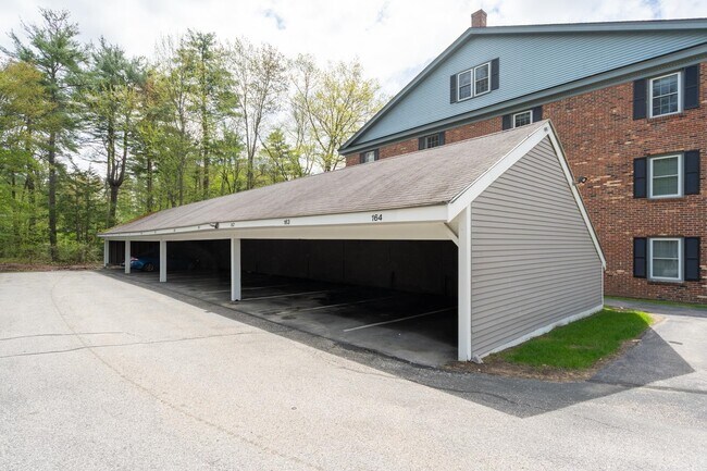 Building Photo - 11 Northbrook Dr