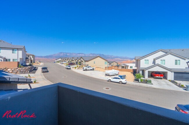 Building Photo - Hurricane Valley 3 Bedroom Townhome