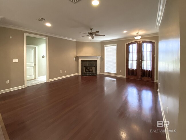 Building Photo - 9426 Sanibel Loop