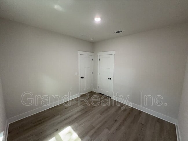 Building Photo - 5141 W Spencer Field Rd