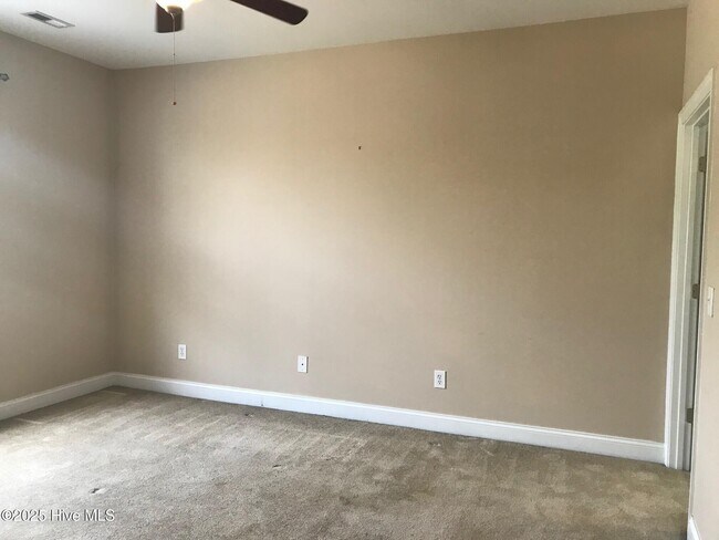 Building Photo - 3013 Braewood Ct