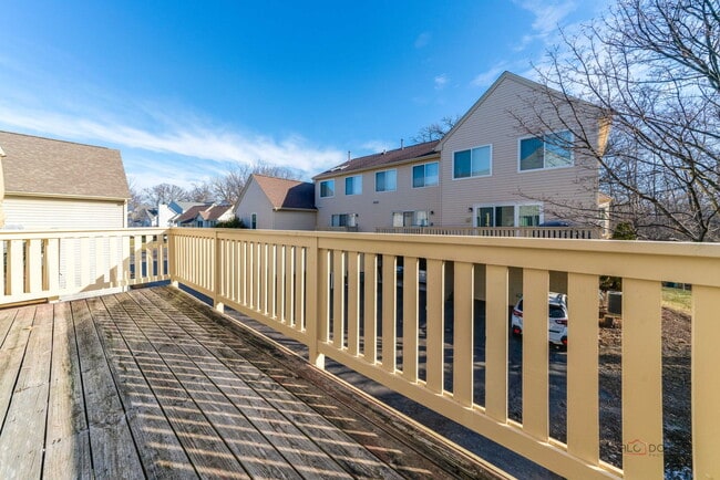 Building Photo - 18599 W Sterling Ct