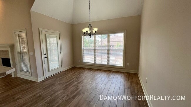 Building Photo - 610 Salems Ct