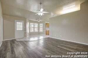 Building Photo - 402 N 23rd St
