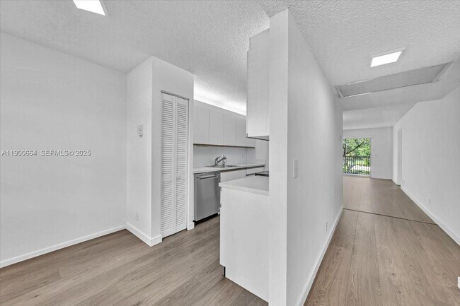 Building Photo - 12501 SW 14th St