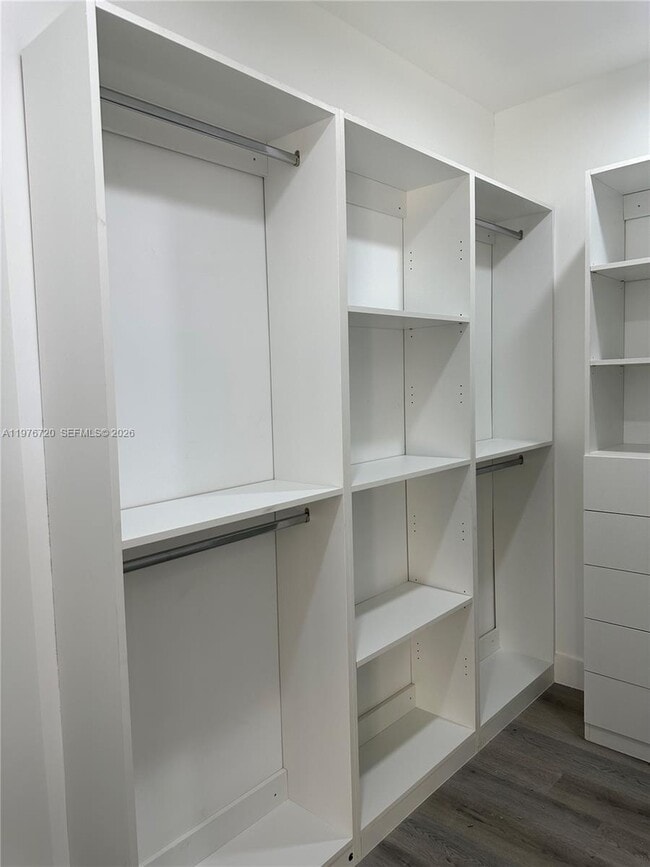 Building Photo - 4655 SW 32nd Ave