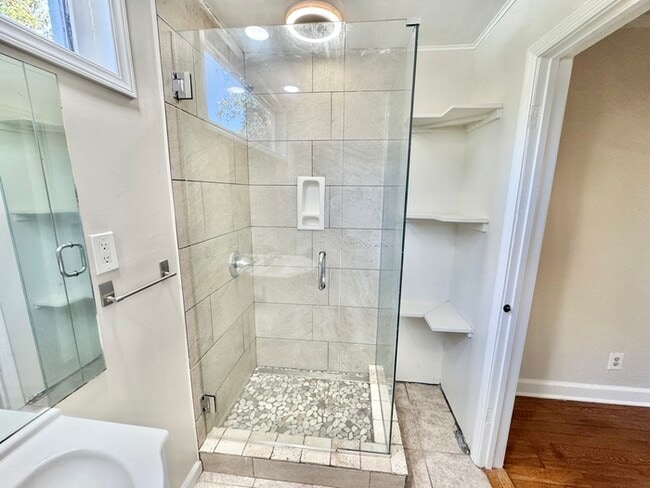 Building Photo - 163 S Fenwick Rd