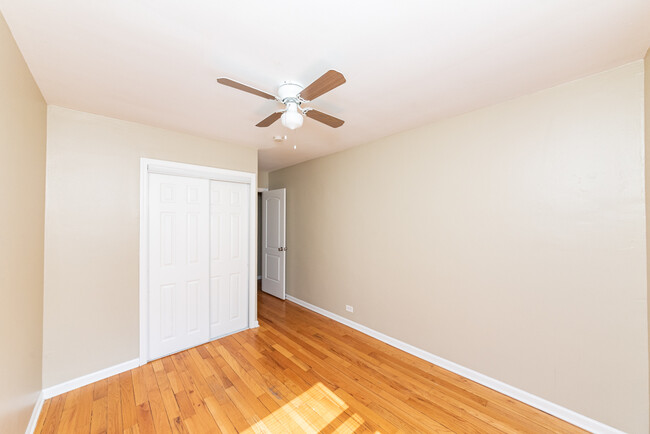 Building Photo - 233 Custer Ave