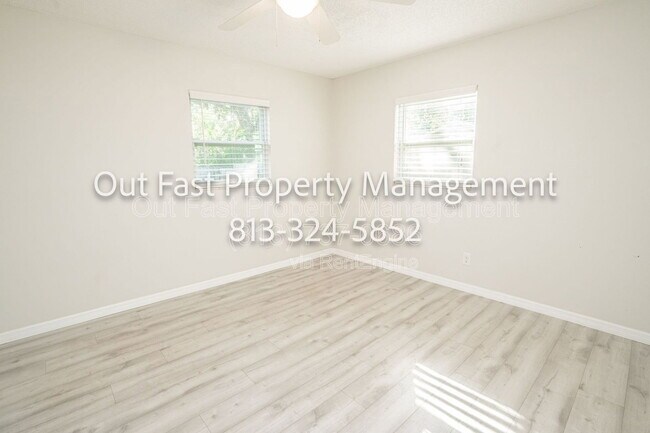 Building Photo - 430 3rd Ave