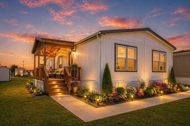 Building Photo - 1800 Oak Grove Rd E