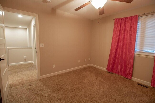 Building Photo - 7413 Rosedown Dr