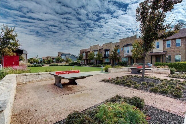 Building Photo - 912 Cannoneer Ln