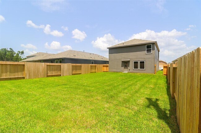 Building Photo - 31371 Black Cherry St