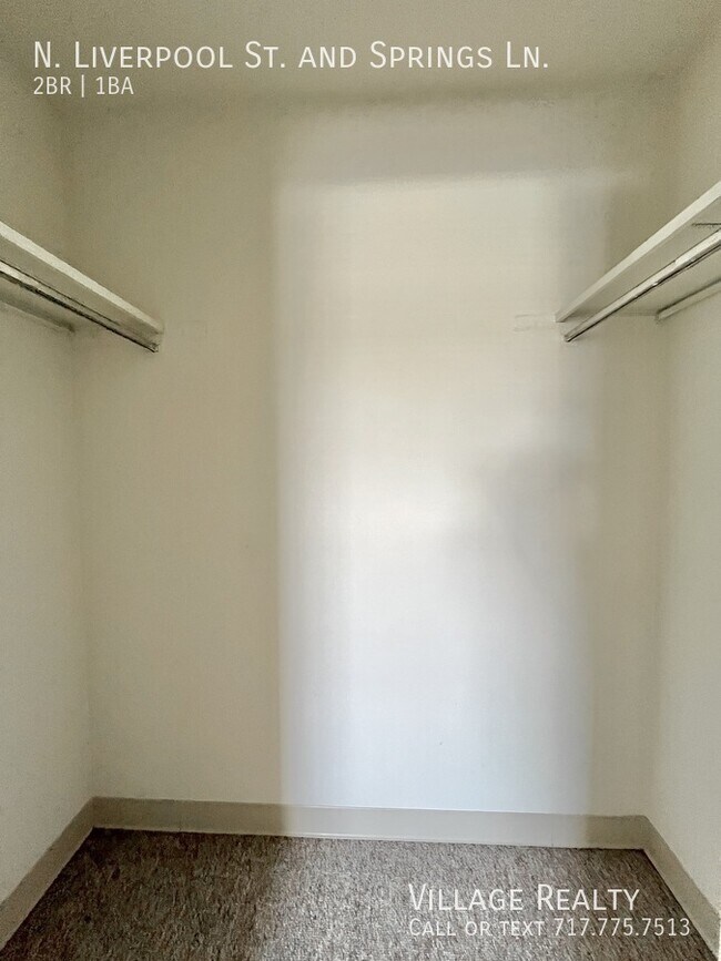 Building Photo - 220 Elizabeth Ln